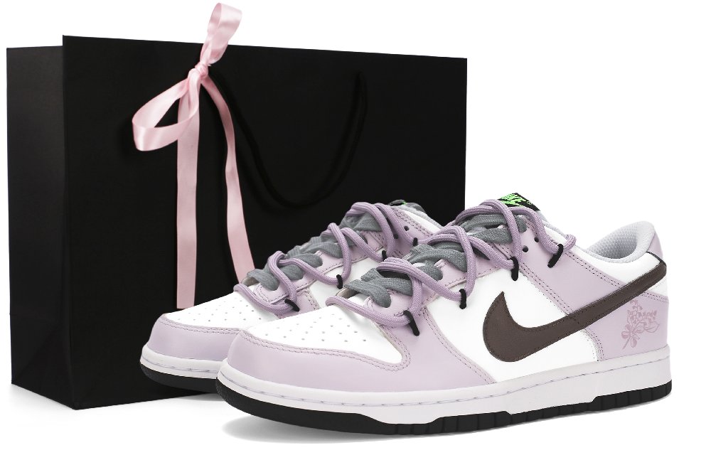 Nike Dunk Anti-Slip Wear-Resistant Low-Top Skateboard Shoes Women's Light Purple