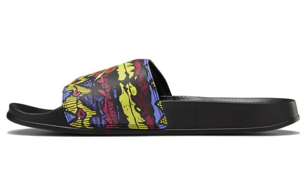 Reebok Street Fighter X Classic Slide 'Train Hard Game Hard Black'