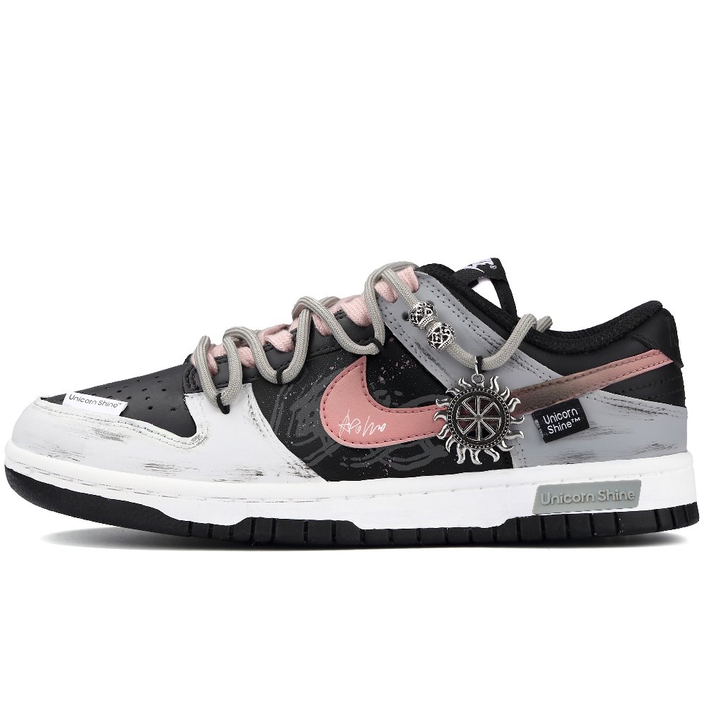 Nike Dunk Anti Slip Wear Resistant Low Top Skateboard Shoes Women's Black White