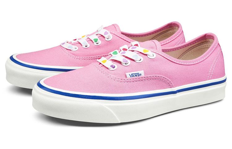 Vans Authentic 44 'Og Pink/Og Heart Lace' купить в интернет-магазине Yoocart с быстрой доставкой по России.