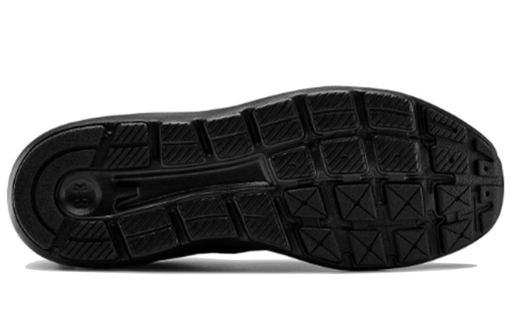 Under Armour Surge Shock Absorption Non Slip Low Tops Sports Black купить в интернет-магазине Yoocart с быстрой доставкой по России.