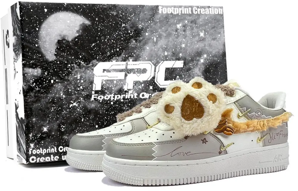 Nike Air Force 1 Bear Mocha 2 Footprint Creation Abrasion Resistant Low top Skateboard Shoes Women's Khaki