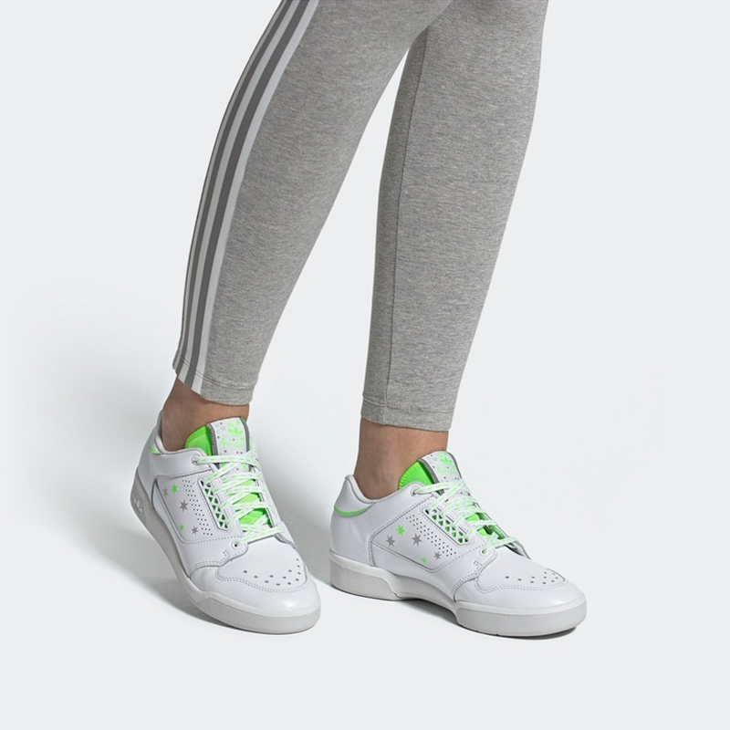Adidas Slamcourt 'Stars' Women's купить в интернет-магазине Yoocart с быстрой доставкой по России.