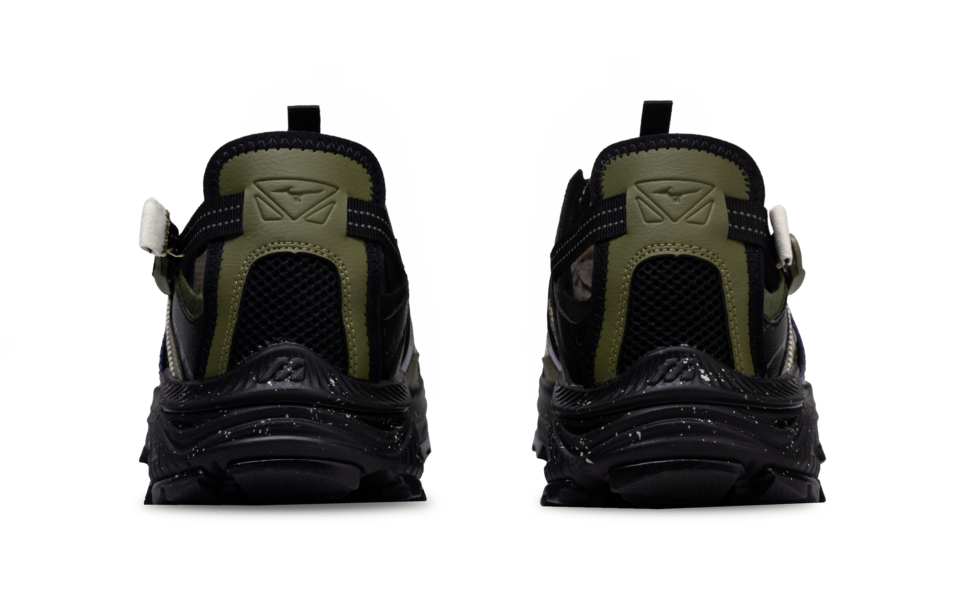 Mizuno Racer Trail River Trekking Shoes Unisex Ecru/Dark Olive Green купить в интернет-магазине Yoocart с быстрой доставкой по России.