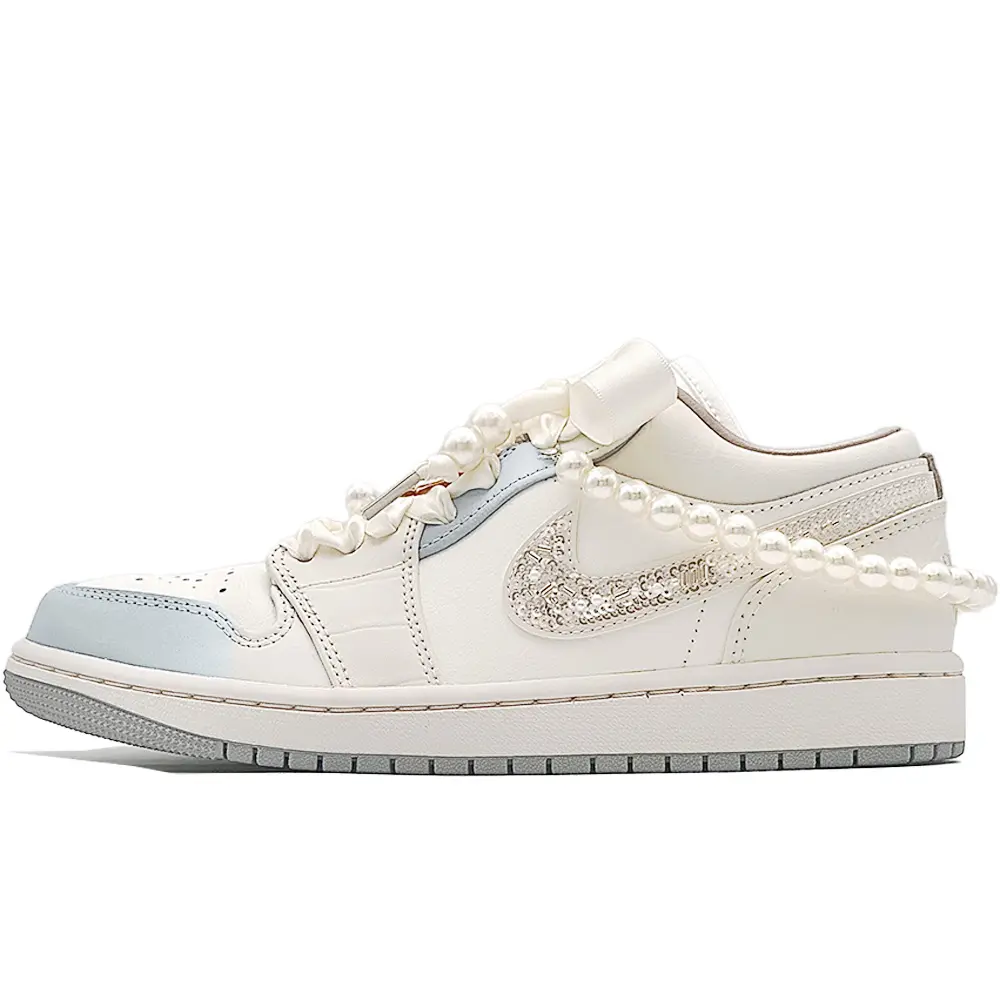 Jordan Air Jordan 1 Cherished Story Abrasion Resistant Low top Vintage Basketball Shoes Women's Beige White Blue