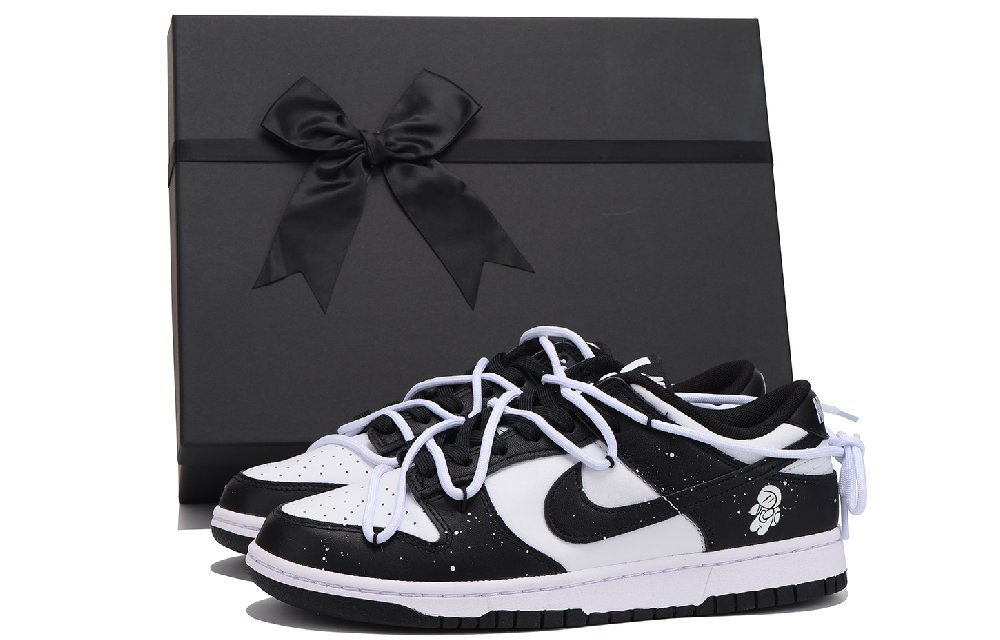 Nike Dunk Skateboard Shoes Men Low-Top White