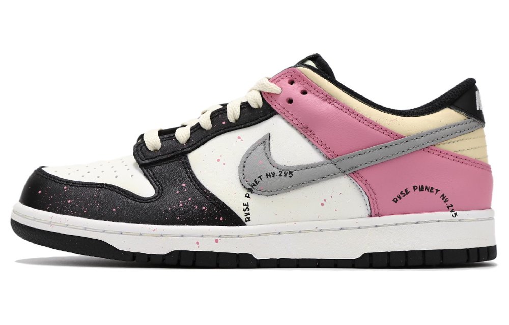 Nike Dunk Low Anti-Slip And Wear-Resistant Lightweight Low-Top Casual Skateboard Shoes GS Black Pink