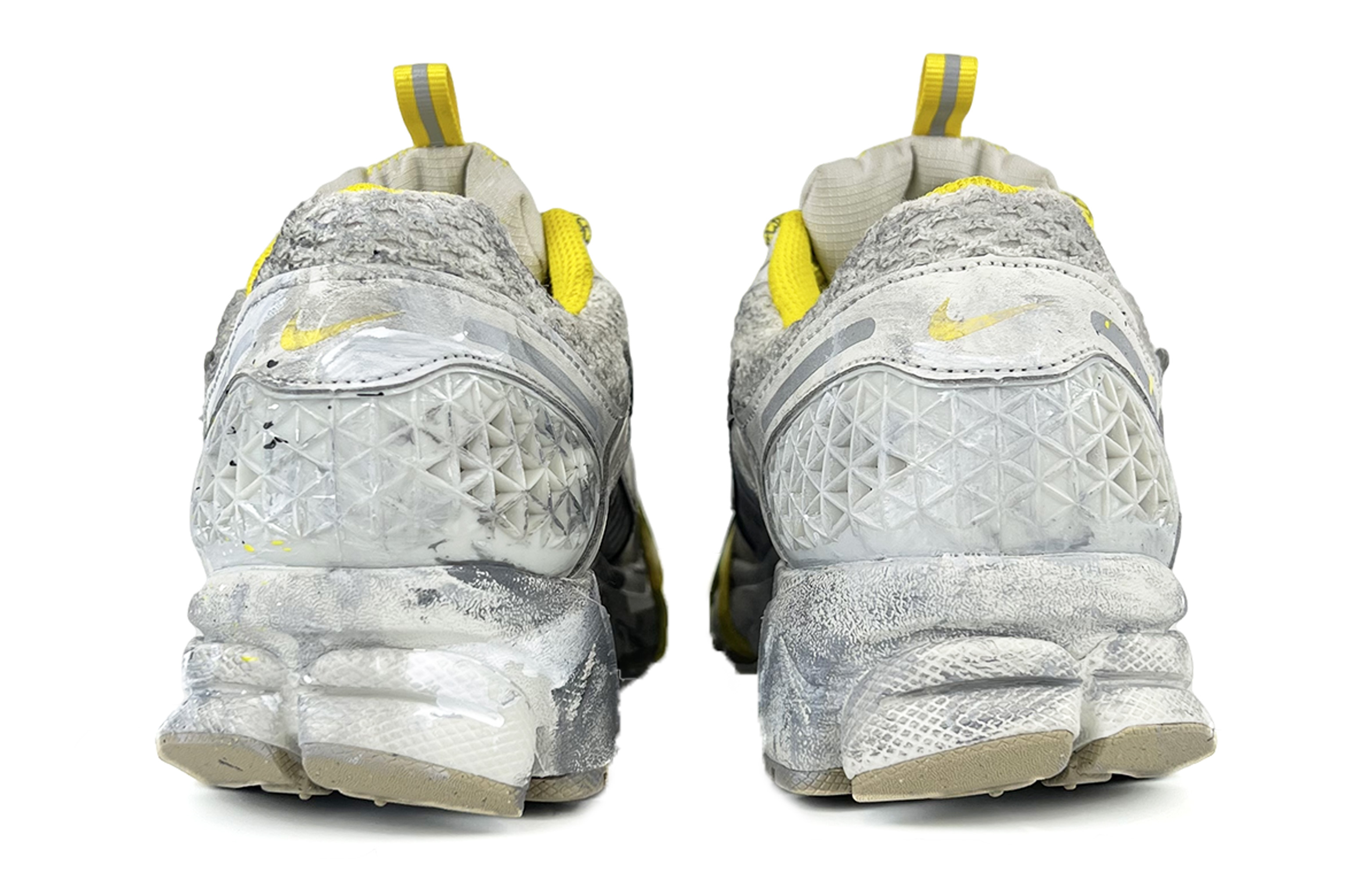 Nike Air Zoom Vomero 5 Cushioned Slip-Resistant Low-Top Running Shoes Unisex Gray купить в интернет-магазине Yoocart с быстрой доставкой по России.