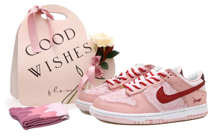 Nike Dunk OKHR Low Top Skateboard Shoes Women's Pink White