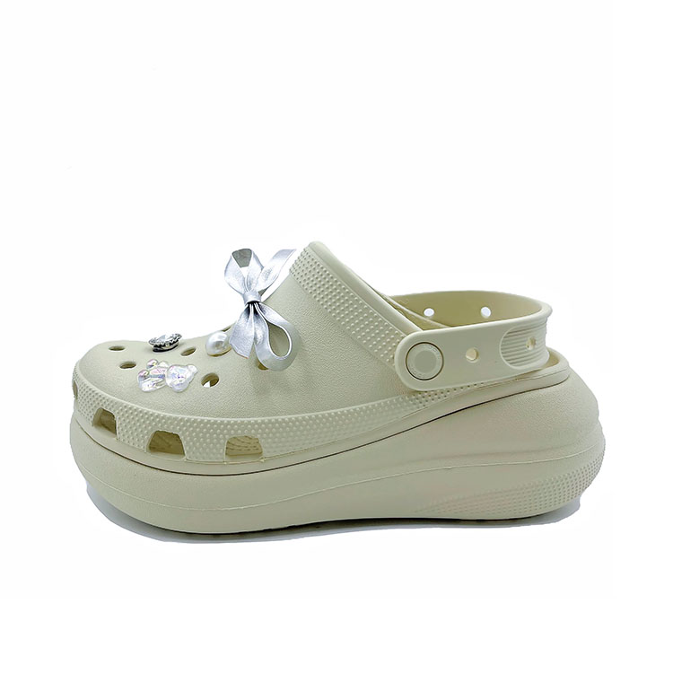 Crocs Crush Clog Clogs Unisex Beige купить в интернет-магазине Yoocart с быстрой доставкой по России.