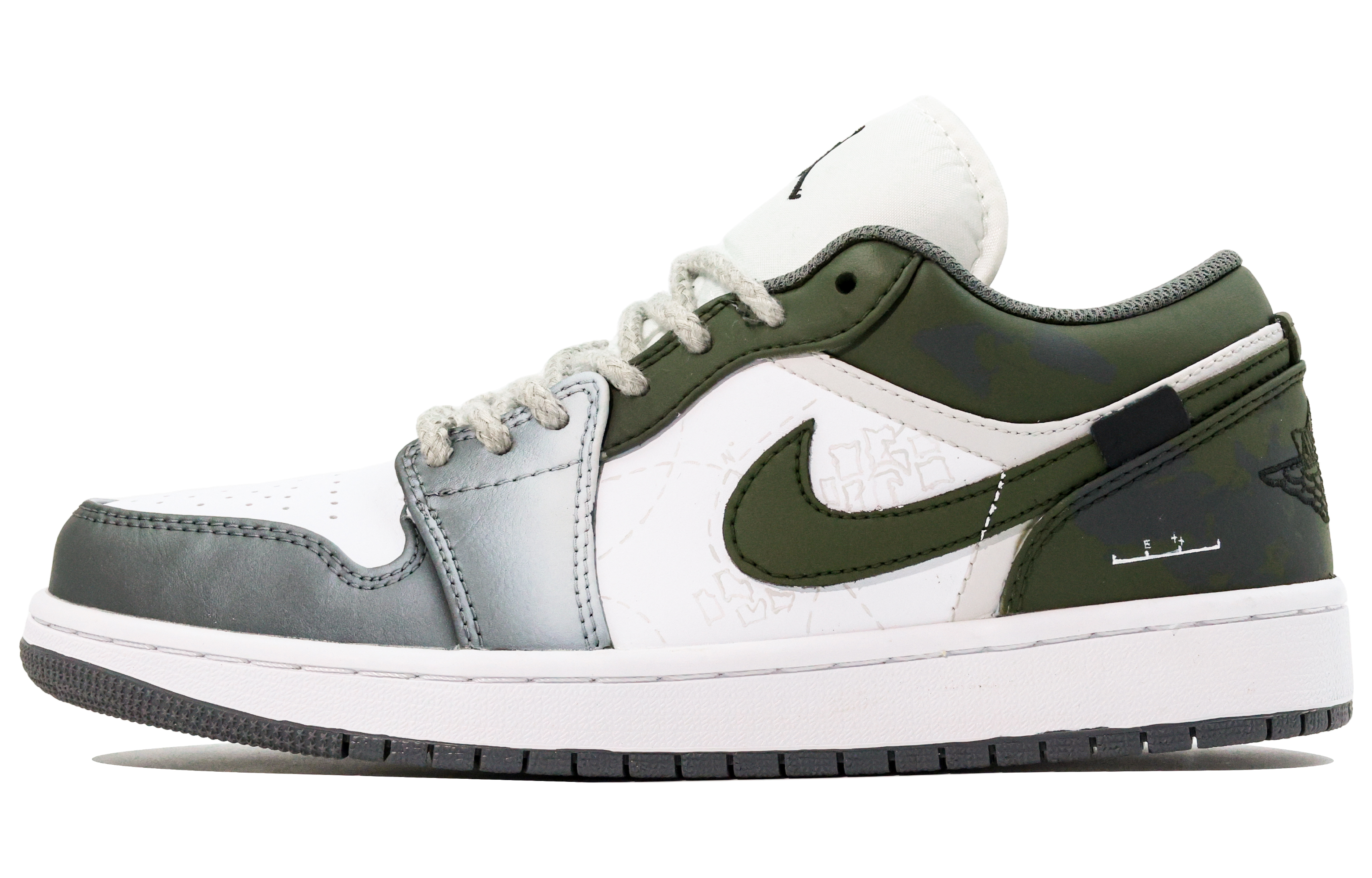 Nike Quick Dry Lightweight Low top Skateboard Shoes Unisex Gray