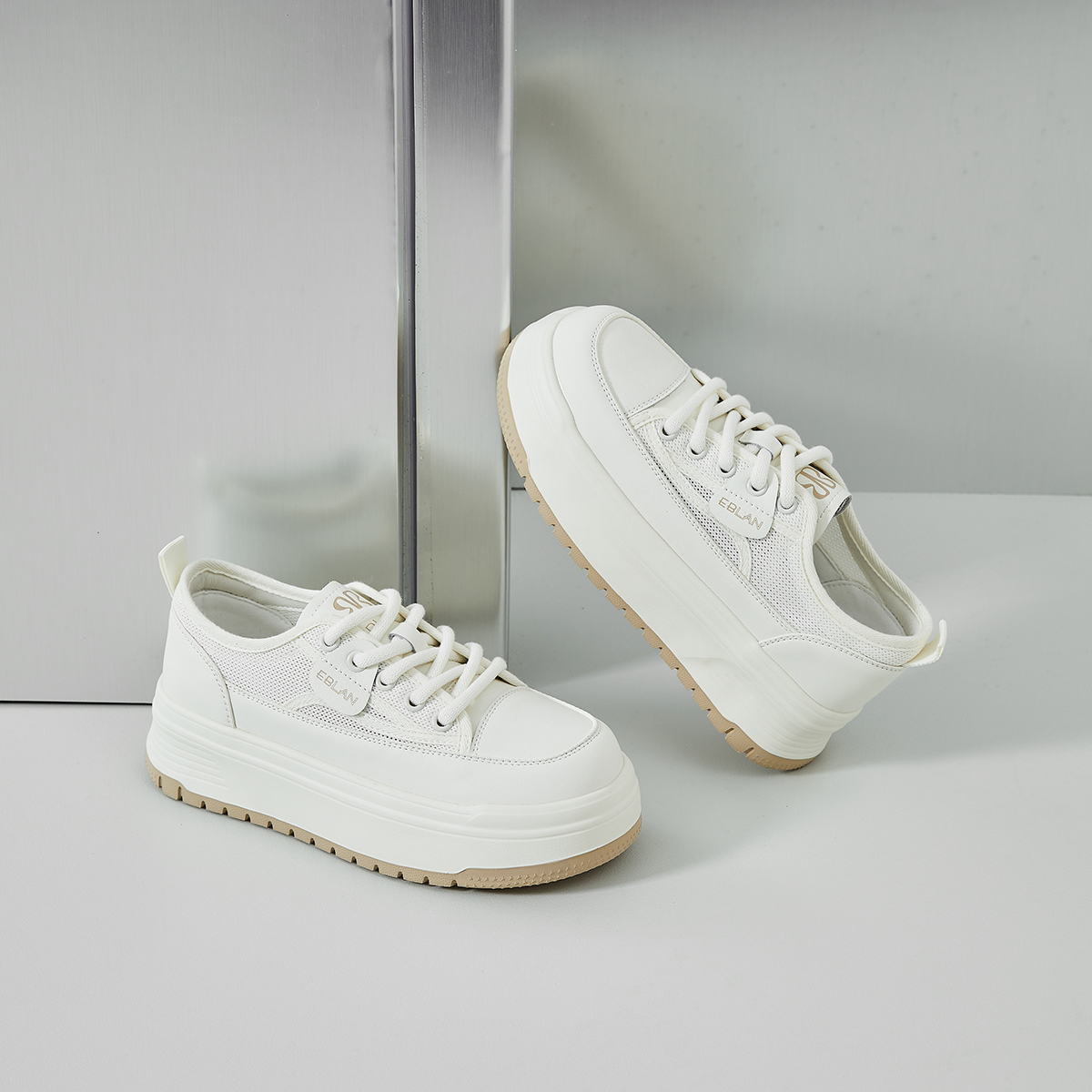 EBLAN Low Top Skateboard Shoes Women's Beige купить в интернет-магазине Yoocart с быстрой доставкой по России.