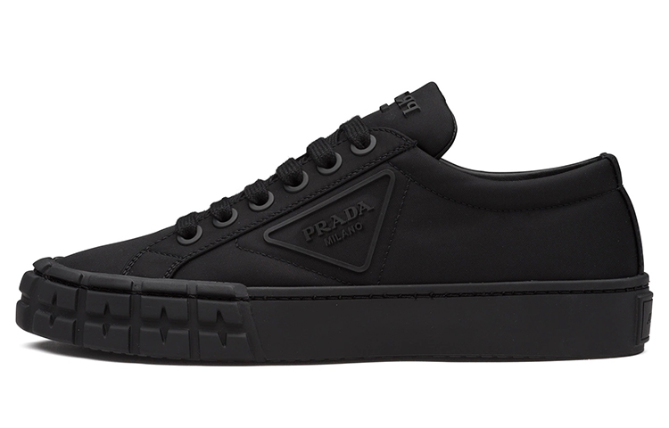 PRADA Wheel Re-Nylon Stylish Skateboarding Shoes Women's Black