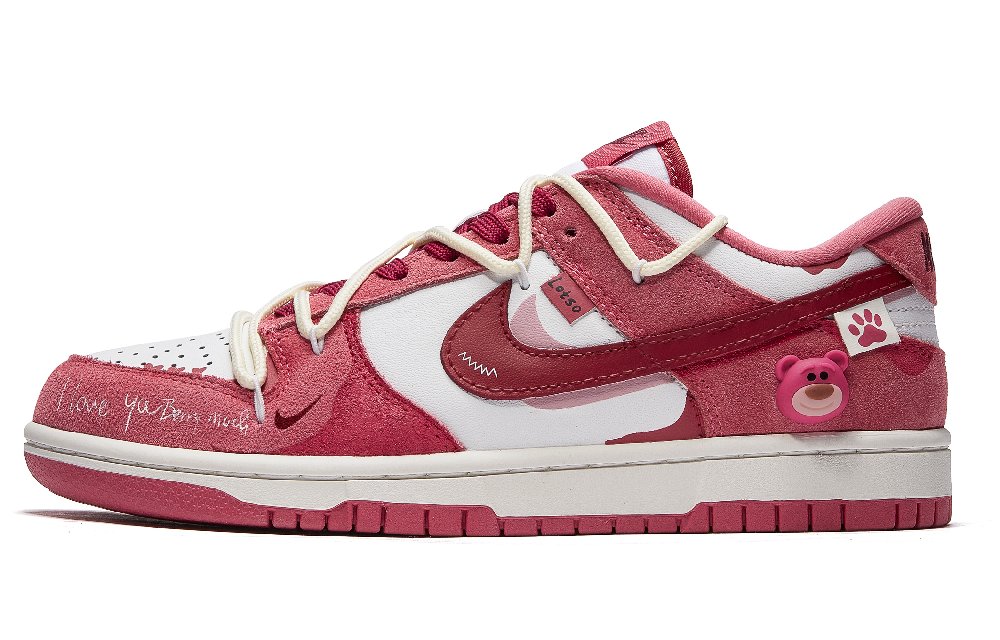 Nike Dunk Low-Top Skateboard Shoes Women's Pink