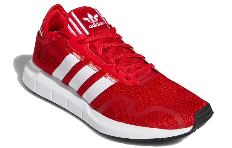 Adidas Swift Run X Scarlet купить в интернет-магазине Yoocart с быстрой доставкой по России.