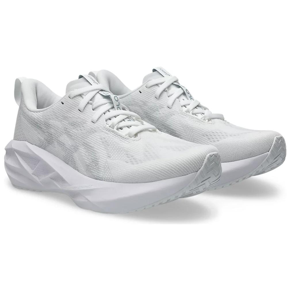 Asics Novablast 5 White Piedmont Grey Women's купить в интернет-магазине Yoocart с быстрой доставкой по России.