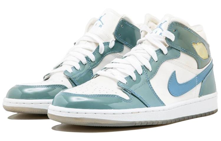 Jordan 1 Retro Unc Patent купить в интернет-магазине Yoocart с быстрой доставкой по России.