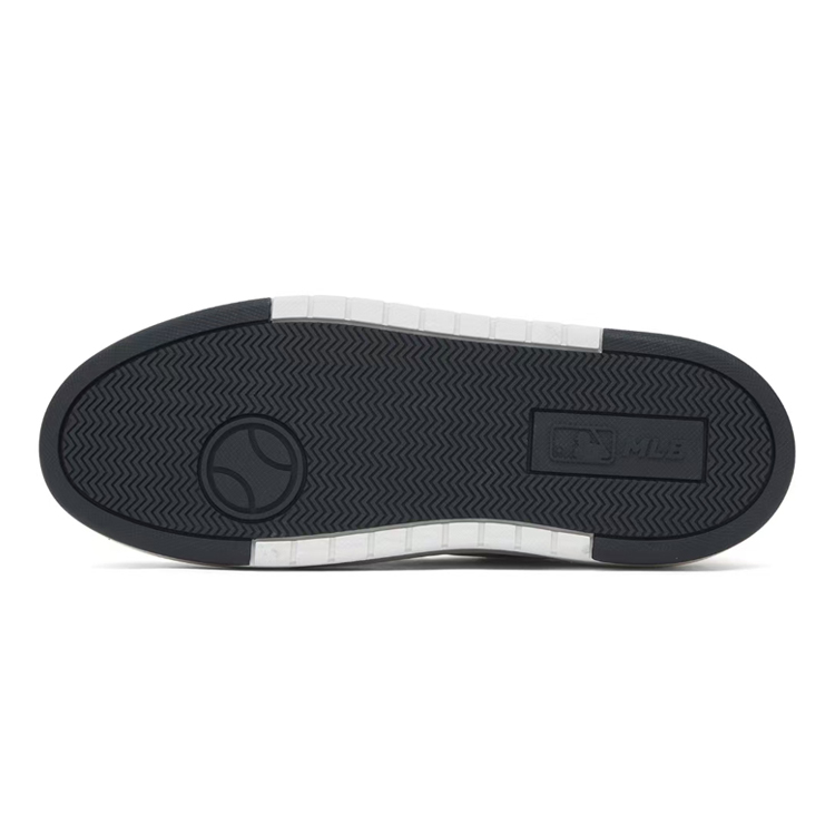MLB Chunky Liner Slip-Resistant Cushioning Wear-Resistant Low-Top Skateboard Shoes Unisex White