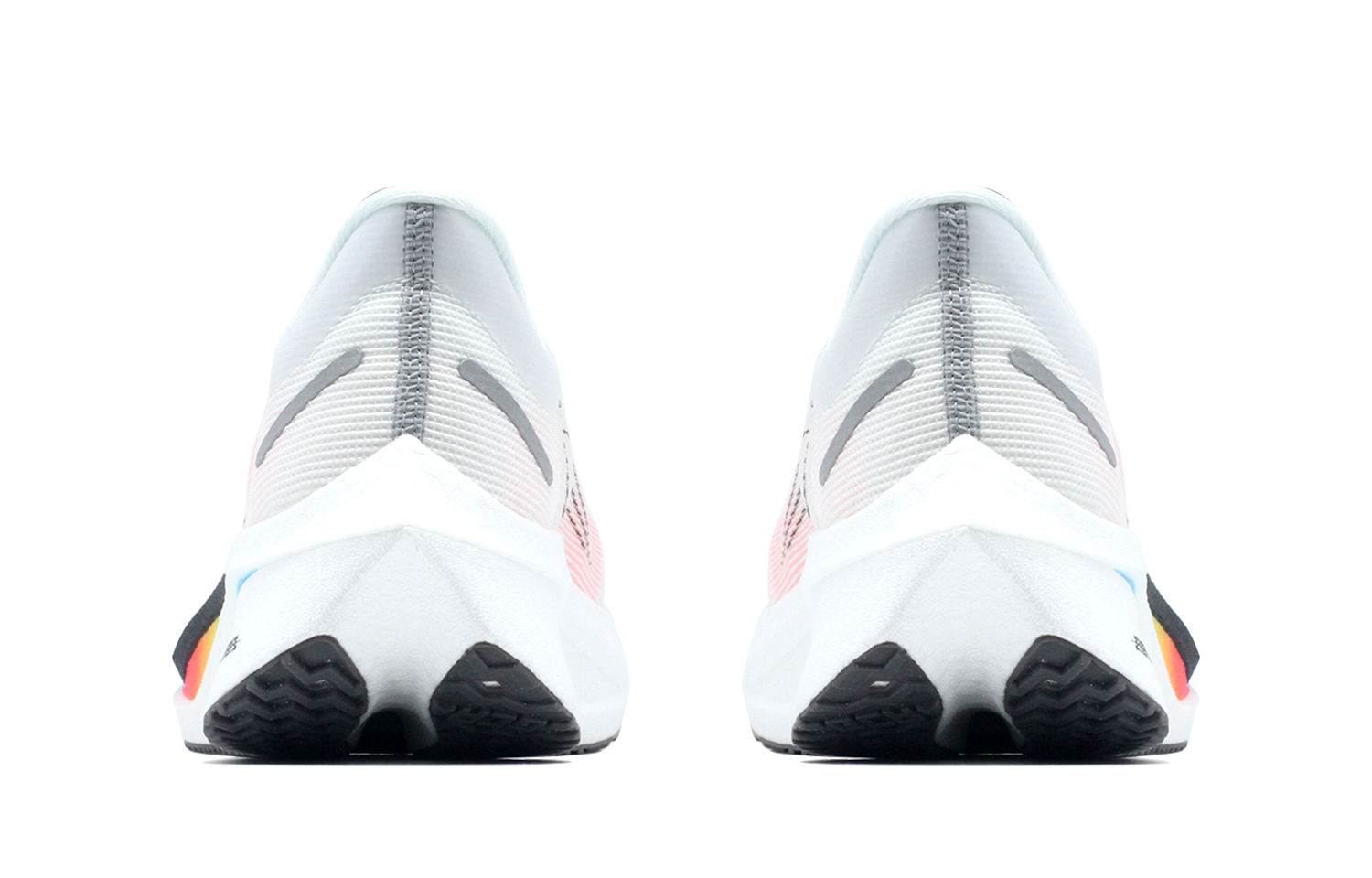 LiNing Feidian Challenger Cushioned Wear-Resistant Breathable Low-Top Running Shoes Men's White купить в интернет-магазине Yoocart с быстрой доставкой по России.