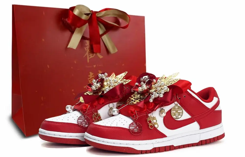 Nike Dunk Wedding Shoes, Chinese Style Abrasion Resistant Low top Skateboard Shoes Unisex Red White