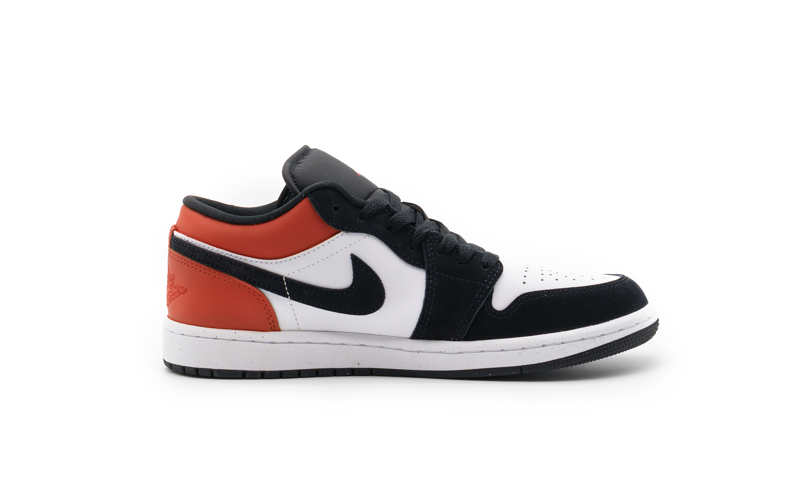Jordan Air Jordan 1 Low Top Skateboard Shoes Unisex Black White Orange купить в интернет-магазине Yoocart с быстрой доставкой по России.