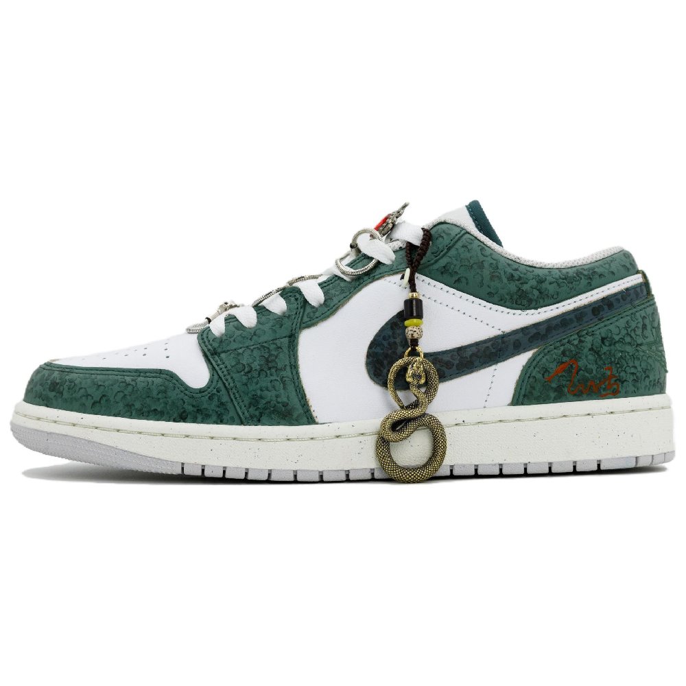 Jordan Air Jordan 1 Vintage Basketball Shoes Women's Low Top White/Green