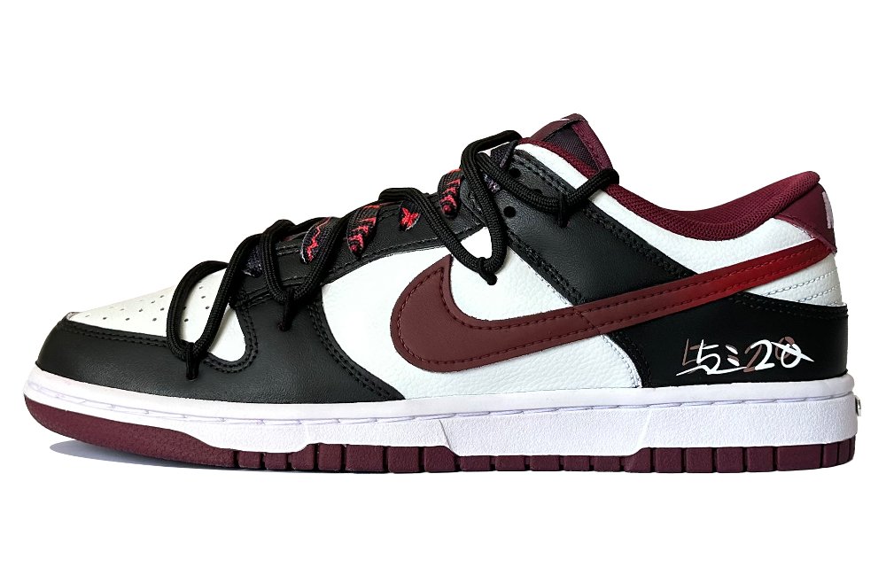 Nike Dunk Low-Top Skateboard Shoes Men's Black White Red