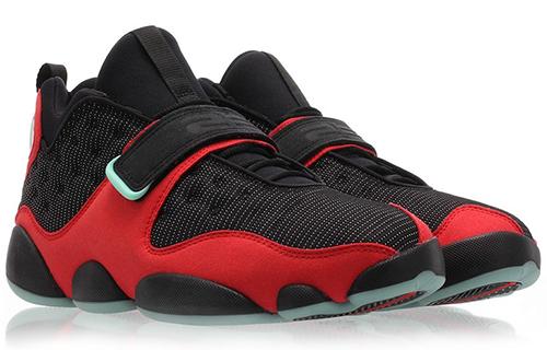 JORDAN Black Cat Bred