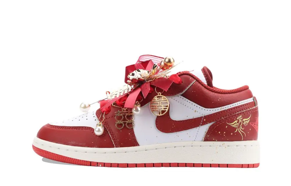 Jordan Air Jordan 1 Slip Resistant Abrasion Resistant Low top Vintage Basketball Shoes GS White Red