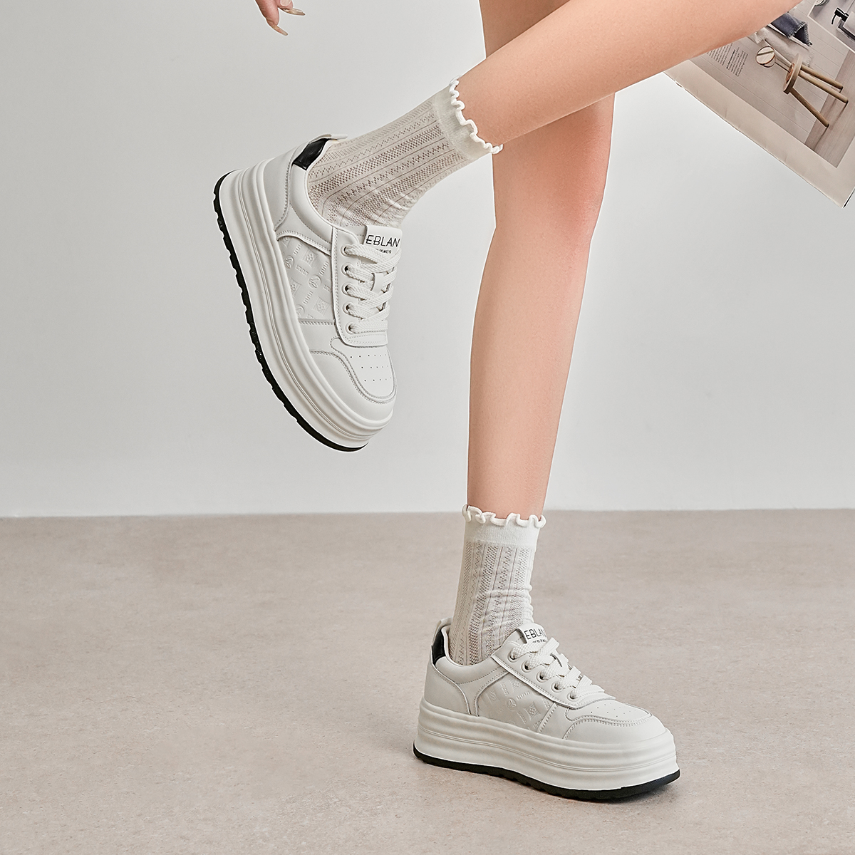 EBLAN Low-Top Skateboard Shoes Women's Beige Black купить в интернет-магазине Yoocart с быстрой доставкой по России.
