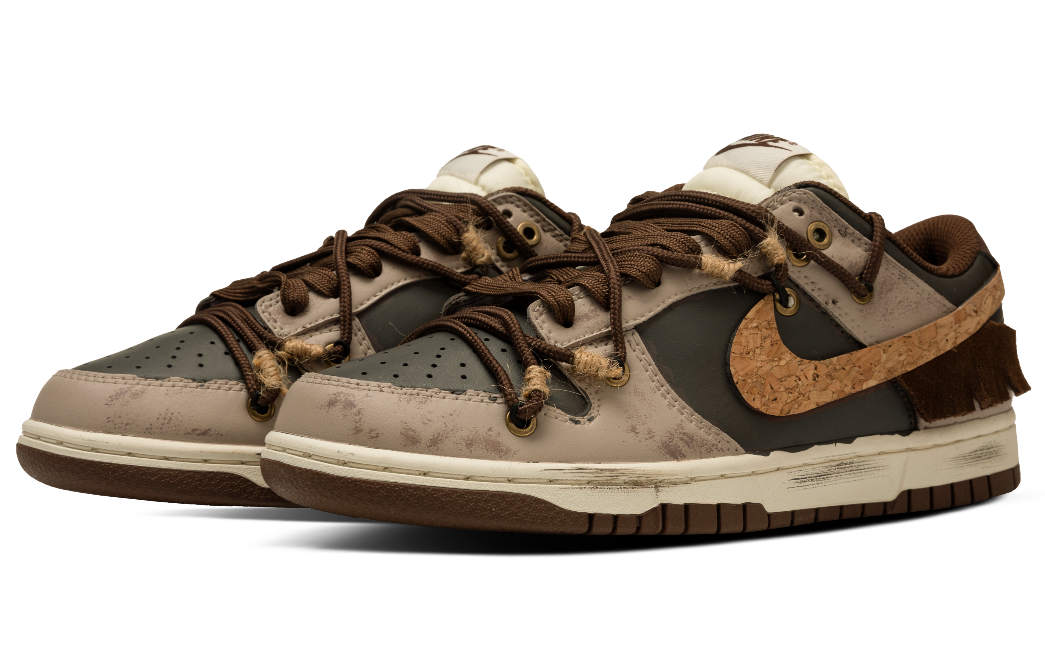 Nike Dunk Slip Resistant Abrasion Resistant Low top Skateboard Shoes Women's Brown Black купить в интернет-магазине Yoocart с быстрой доставкой по России.