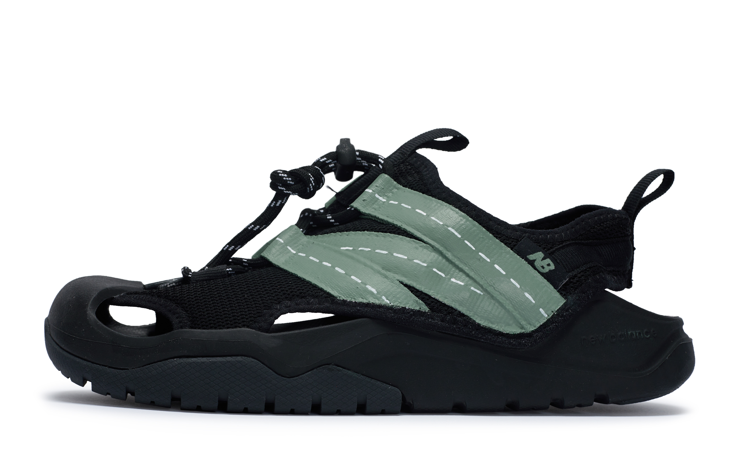 New Balance River Trekking Shoes Unisex Green купить в интернет-магазине Yoocart с быстрой доставкой по России.