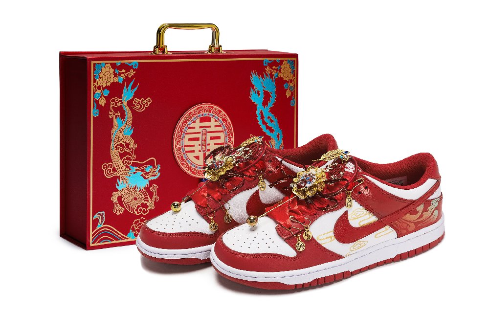 Nike Dunk Anti Slip Wear Resistant Low Top Skateboard Shoes Unisex Red White Gold