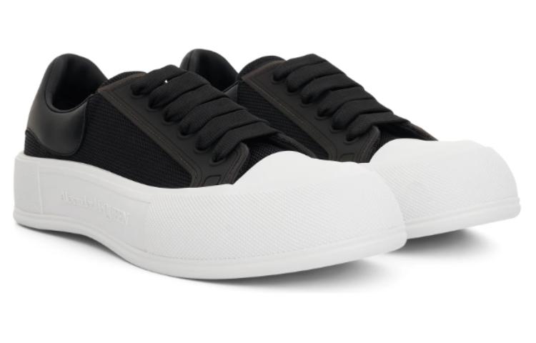 Alexander McQueen Deck Lace Up Plimsoll Sneakers 'Core Black White' купить в интернет-магазине Yoocart с быстрой доставкой по России.