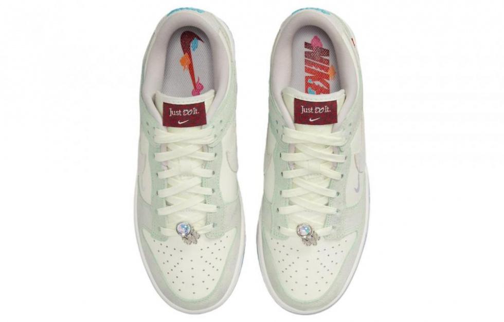 Nike Dunk Low Lx Year Of The Dragon 2024 Women's купить в интернет-магазине Yoocart с быстрой доставкой по России.