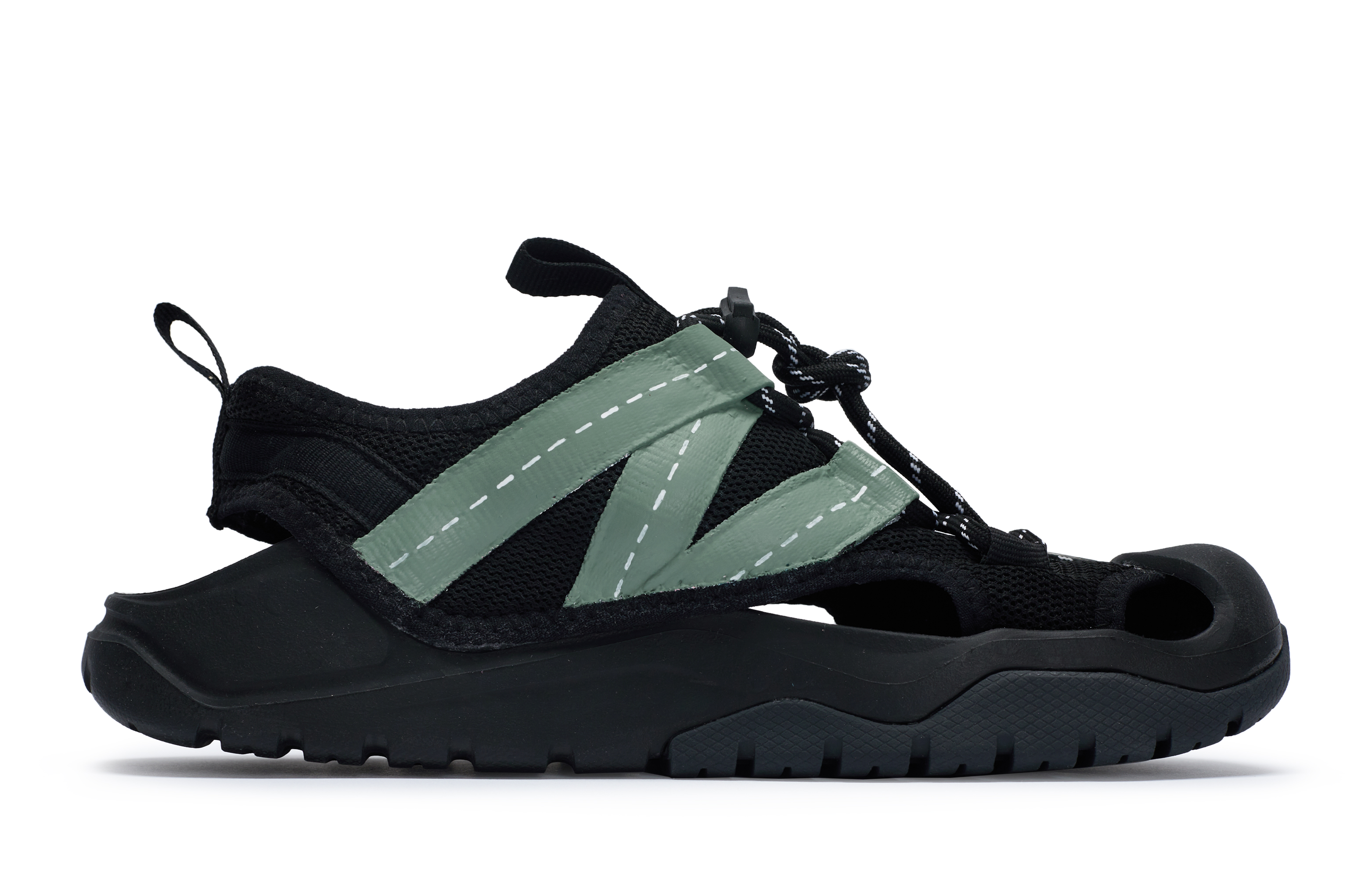 New Balance River Trekking Shoes Unisex Green купить в интернет-магазине Yoocart с быстрой доставкой по России.