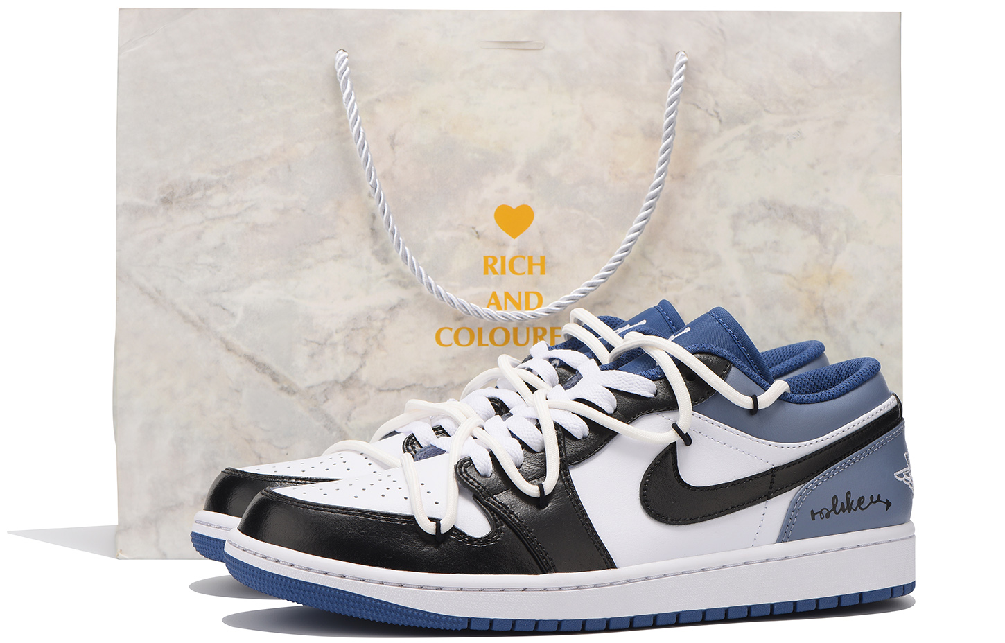 Jordan Air Jordan 1 Low-Top Vintage Basketball Shoes Men's Black White Blue