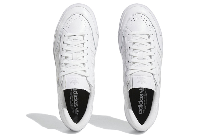 Adidas Nora Cloud White Gold Metallic купить в интернет-магазине Yoocart с быстрой доставкой по России.