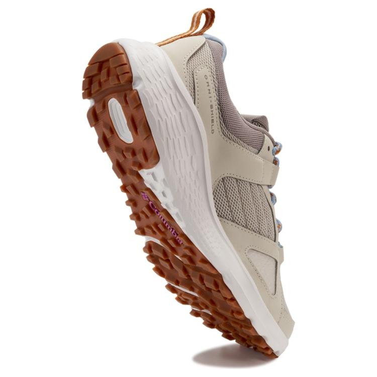 Columbia Shock Absorbers With Slip Resistant Features Low Top Hiking Shoes Women's Beige