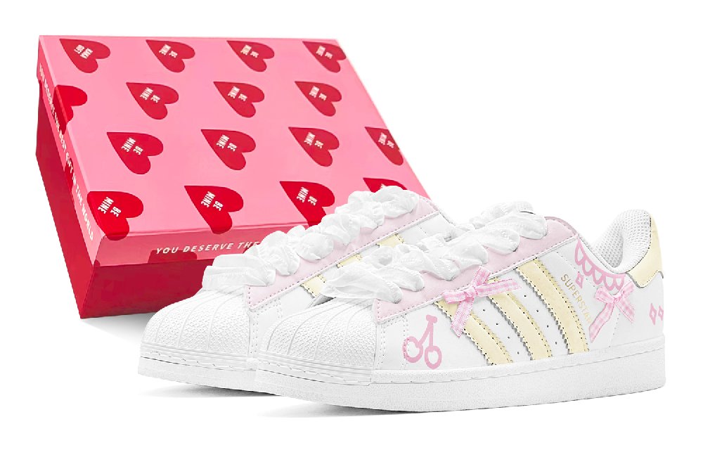 Adidas Originals SUPERSTAR Abrasion-Resistant Slip-Resistant Low-Top Skateboard Shoes Unisex Yellow