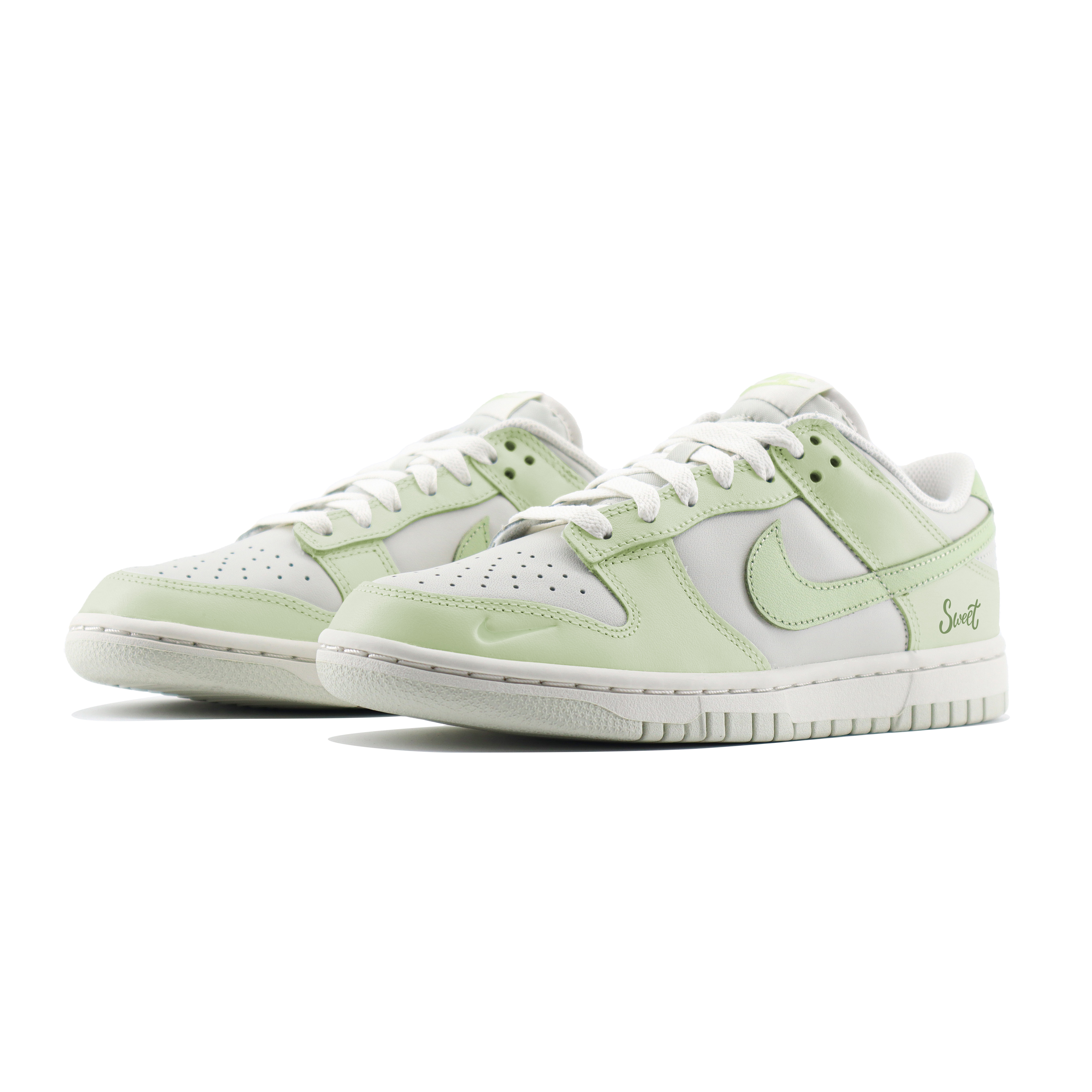 Nike Dunk LOW Sweet Abrasion Resistant Low Top Skateboard Shoes Unisex White Green купить в интернет-магазине Yoocart с быстрой доставкой по России.