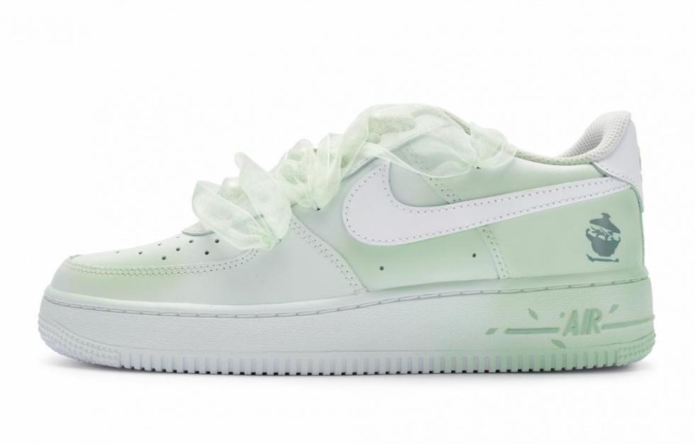 Nike Air Force 1 Low Top Skateboard Shoes GS White Green