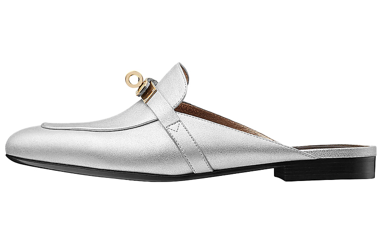 HERMES Slip Resistant Closed Toe Slippers Women's Silver Gray