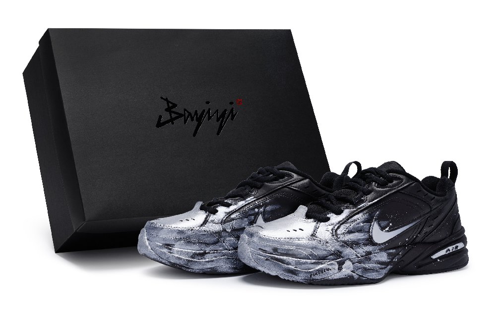Nike Air Monarch 4 811 Manufacture Dark Night Silver Wings Special Shoe Box Low-Top Chunky Sneakers Unisex Black Silver