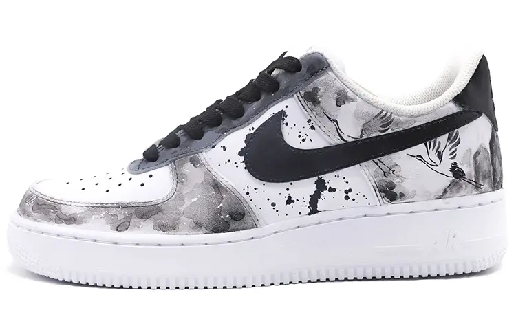 Nike Air Force 1 '07 Anti Slip Wear Resistant Low Top Skateboard Shoes Men's Black White