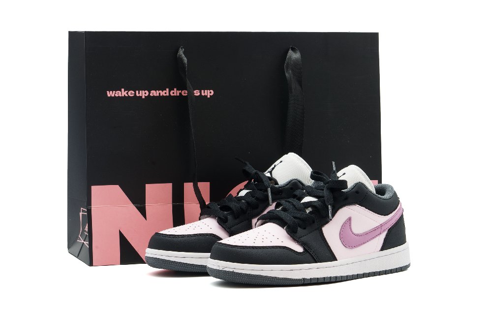 Jordan Air Jordan 1 Cushioning Abrasion Resistant Breathable Low Top Vintage Basketball Shoes Women's Black Pink