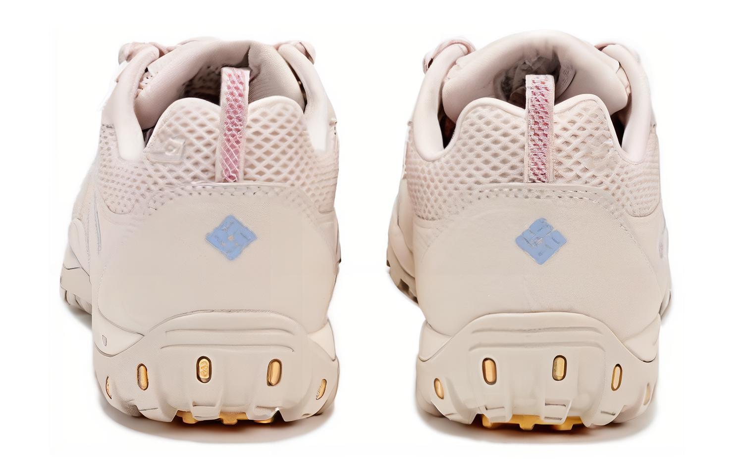 Columbia Cushioning Wear-Resistant Low-Top Hiking Shoes Women's Ecru купить в интернет-магазине Yoocart с быстрой доставкой по России.