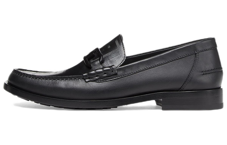 FENDI Logo Plaque Slip On Loafers