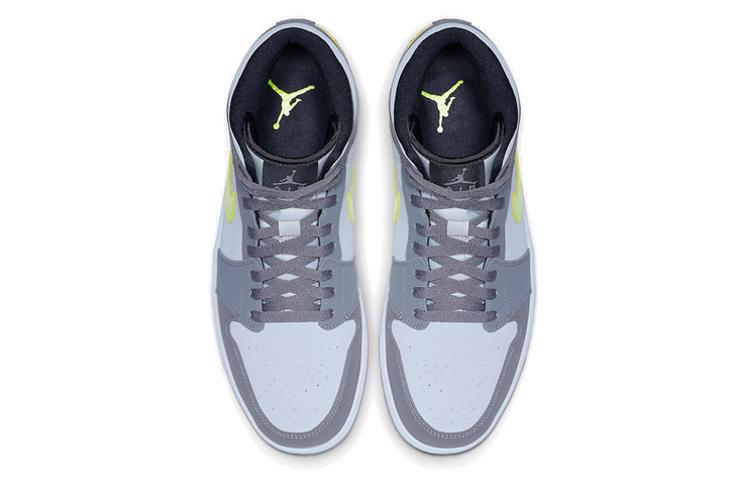Jordan 1 Mid Gunsmoke Volt купить в интернет-магазине Yoocart с быстрой доставкой по России.