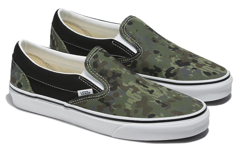 Vans Classic Slip On 'Camo' Sneakers